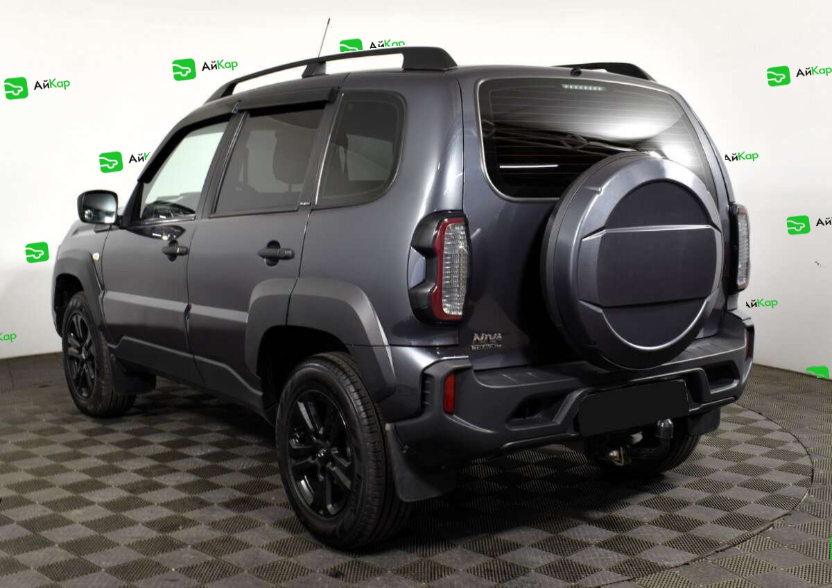 Lada (ВАЗ) Niva с пробегом — 2022 год. Фото: #5