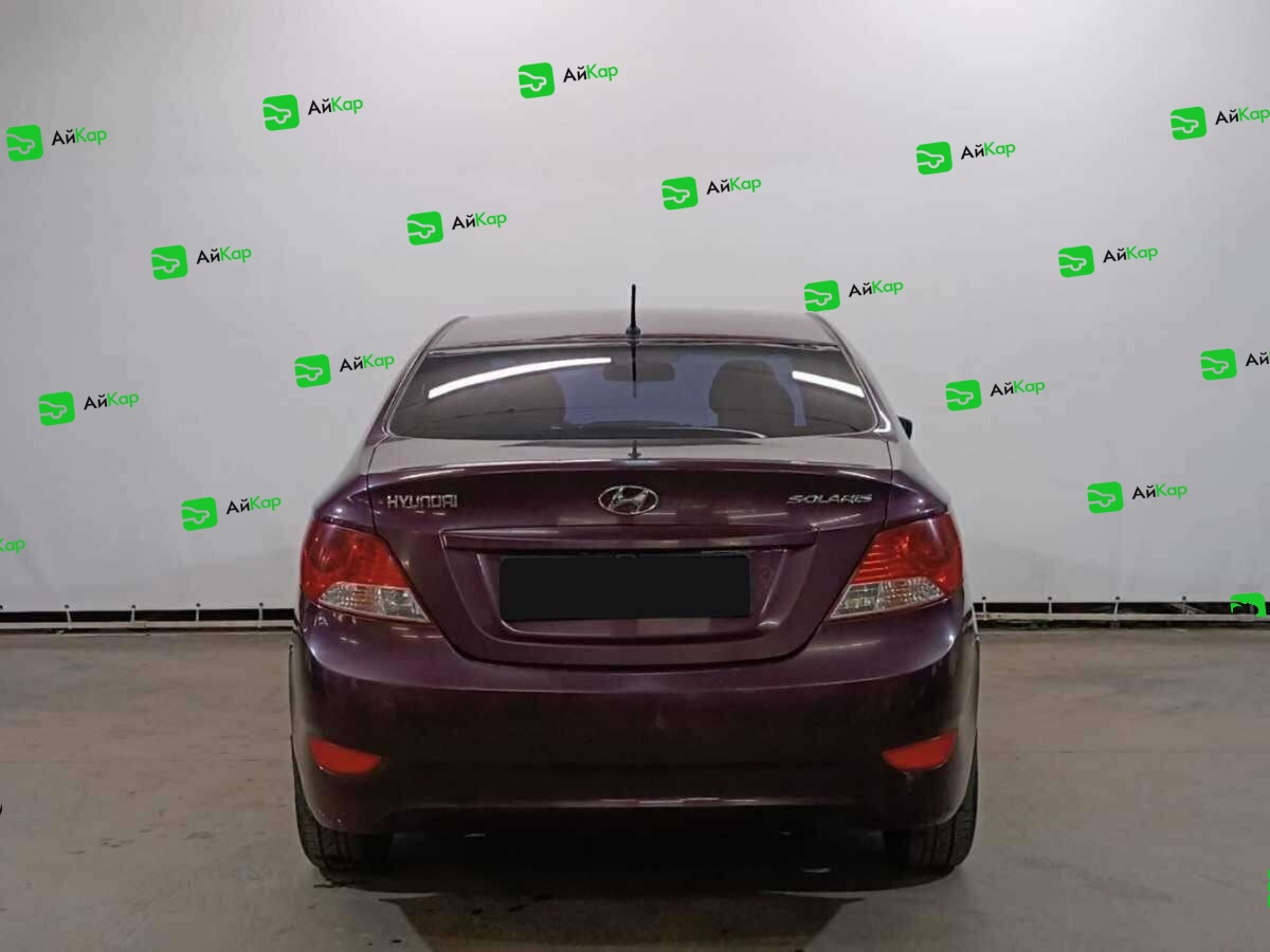 Hyundai Solaris с пробегом — 2012 год. Фото: #5
