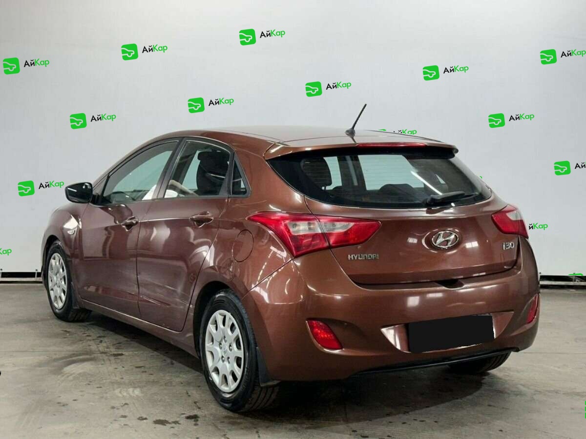 Hyundai i30 с пробегом — 2012 год. Фото: #6