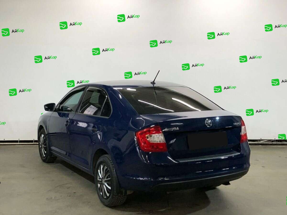 Skoda Rapid с пробегом — 2015 год. Фото: #6