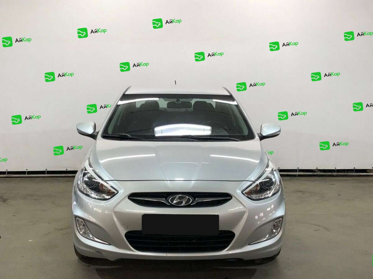 Hyundai Solaris с пробегом — 2014 год. Фото: #1