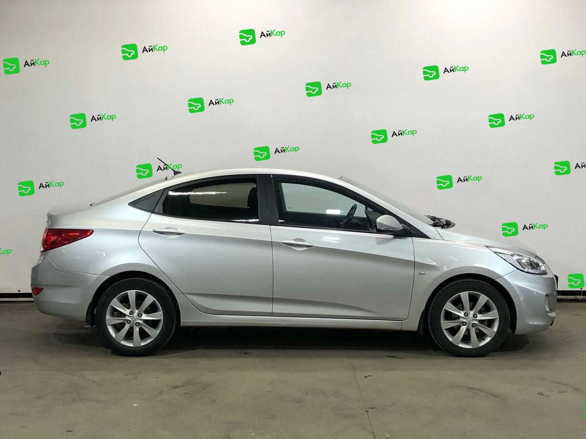 Hyundai Solaris с пробегом — 2014 год. Фото: #3