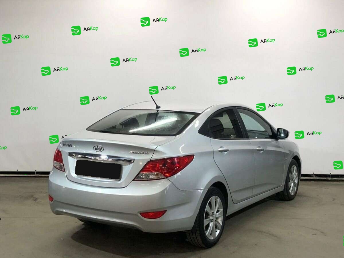 Hyundai Solaris с пробегом — 2014 год. Фото: #4