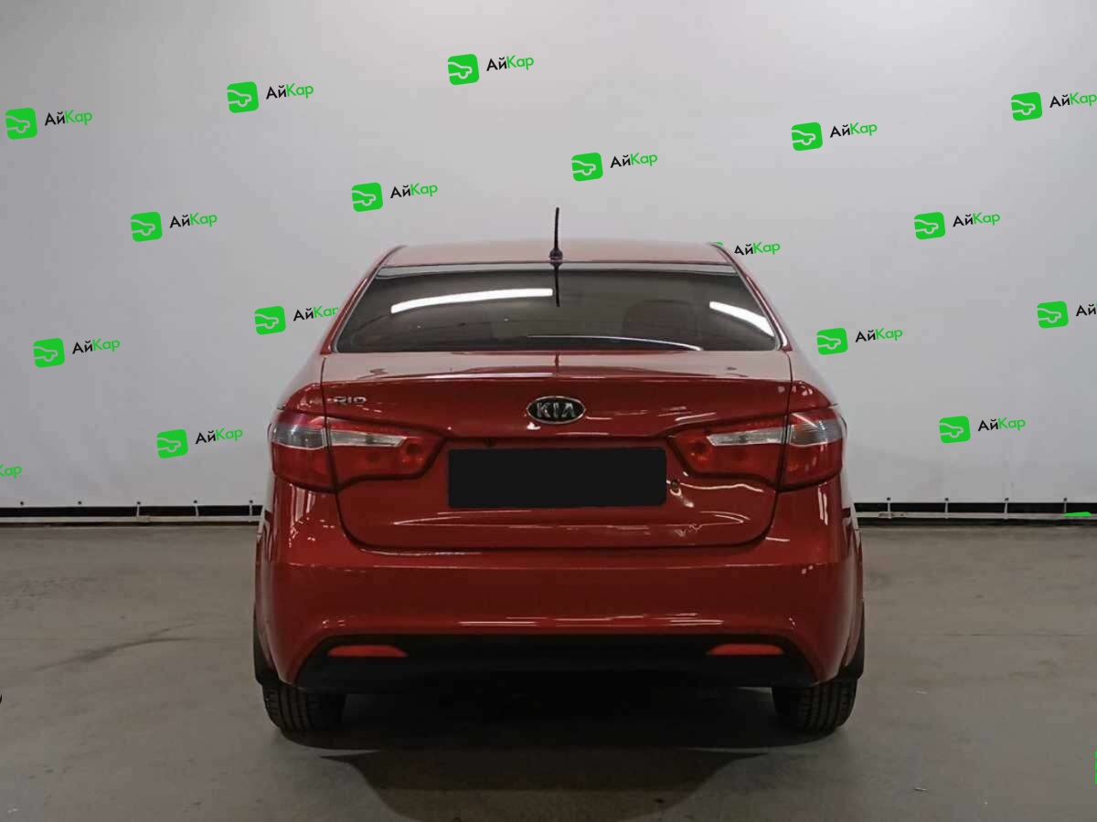 Kia Rio с пробегом — 2012 год. Фото: #5