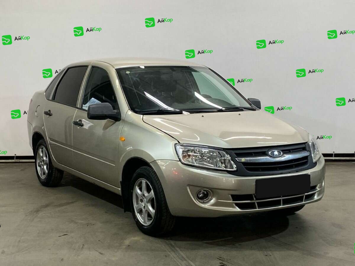 Lada (ВАЗ) Granta с пробегом — 2012 год. Фото: #2