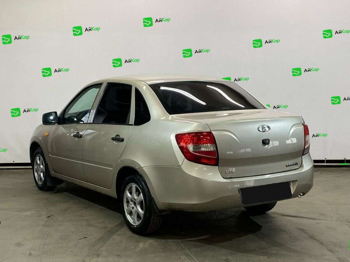 Lada (ВАЗ) Granta с пробегом — 2012 год. Фото: #6