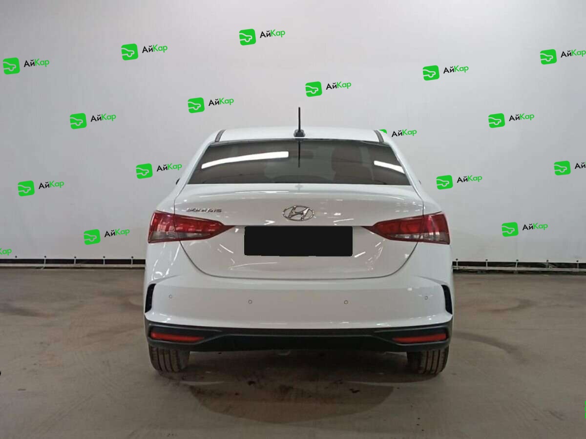 Hyundai Solaris с пробегом — 2022 год. Фото: #5