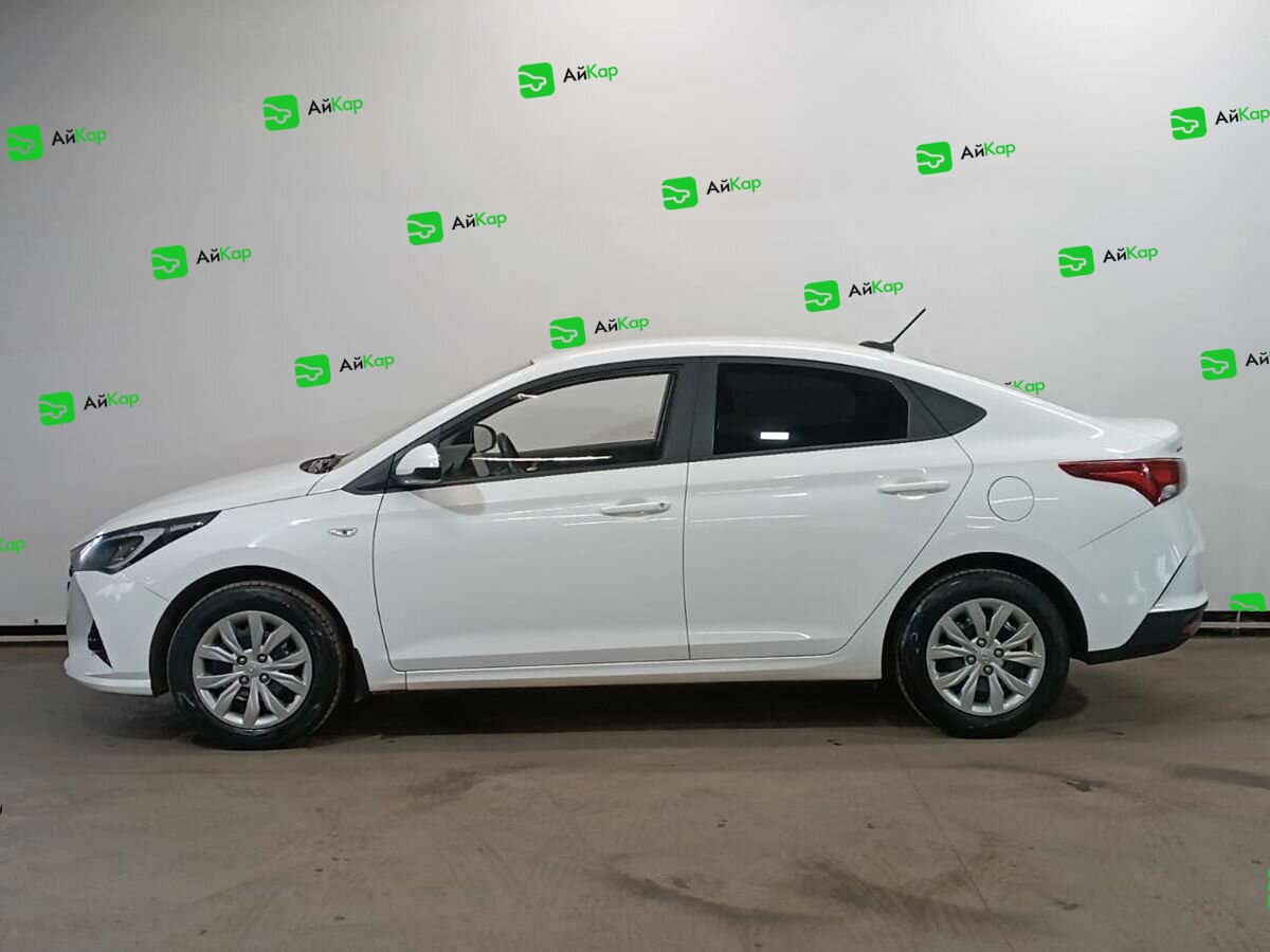 Hyundai Solaris с пробегом — 2022 год. Фото: #7