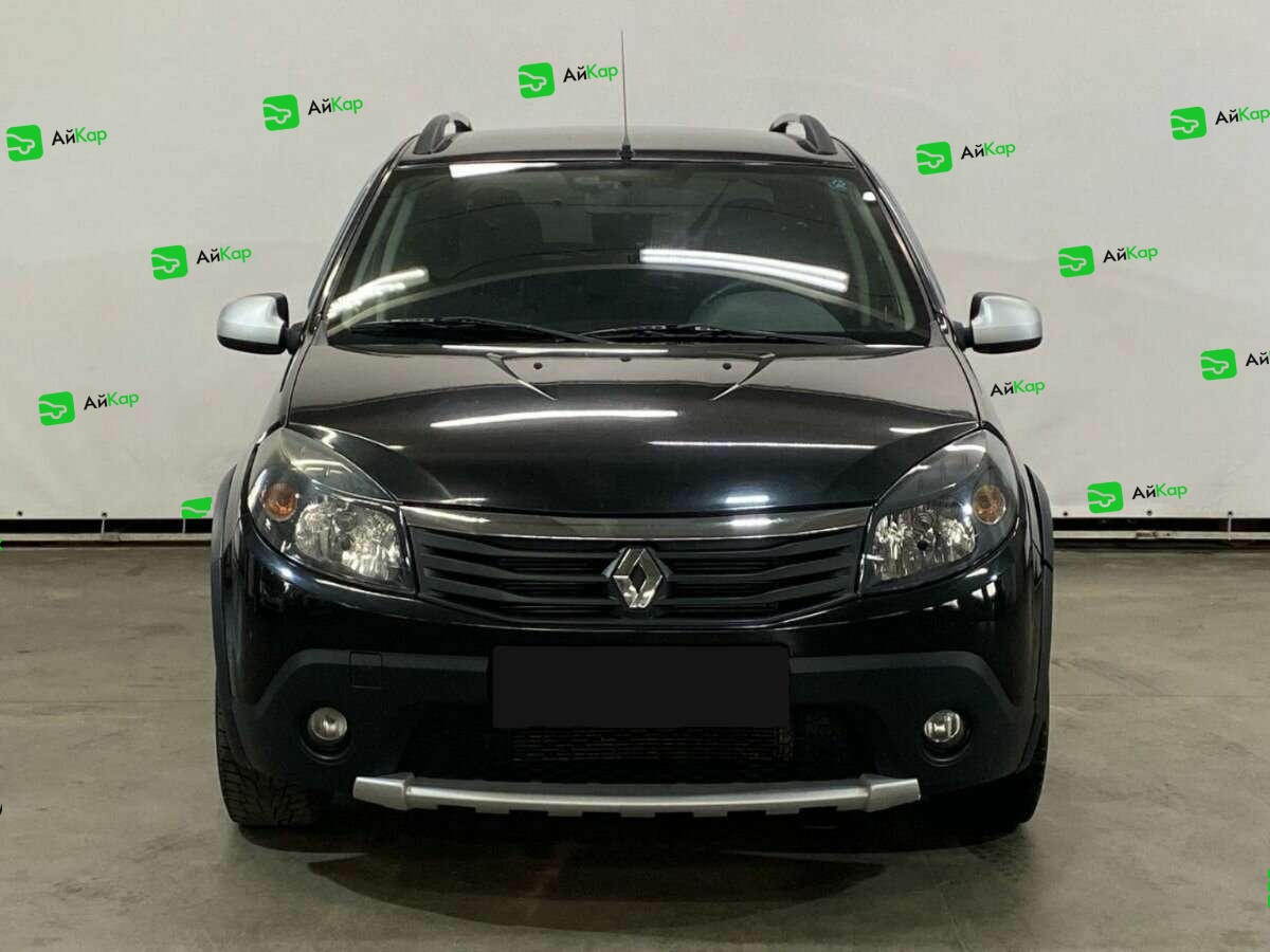 Renault Sandero с пробегом — 2012 год. Фото: #1