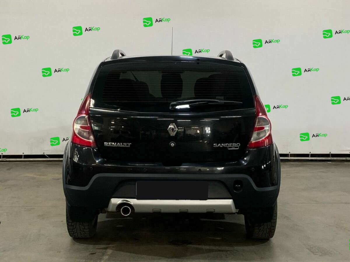 Renault Sandero с пробегом — 2012 год. Фото: #5