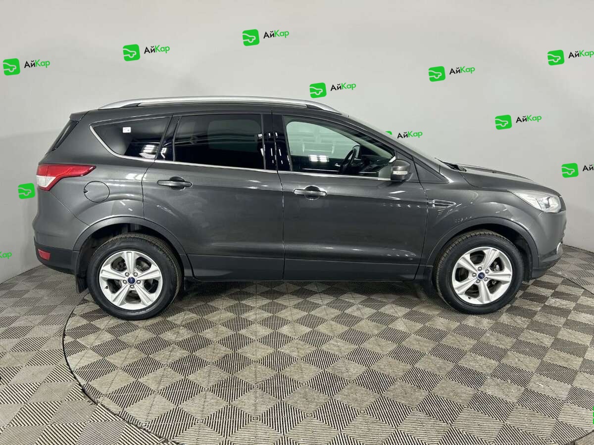 Ford Kuga с пробегом — 2015 год. Фото: #3