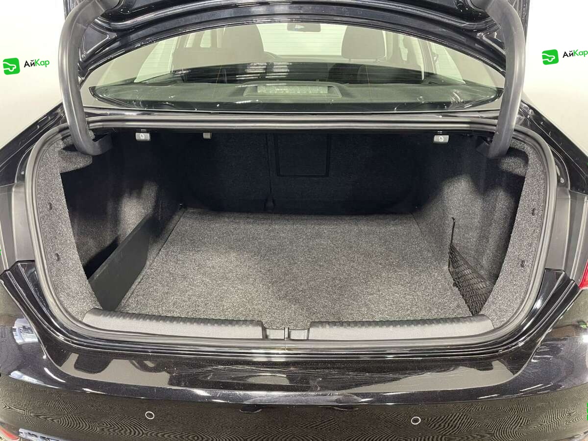 Volkswagen Jetta с пробегом — 2013 год. Фото: #17