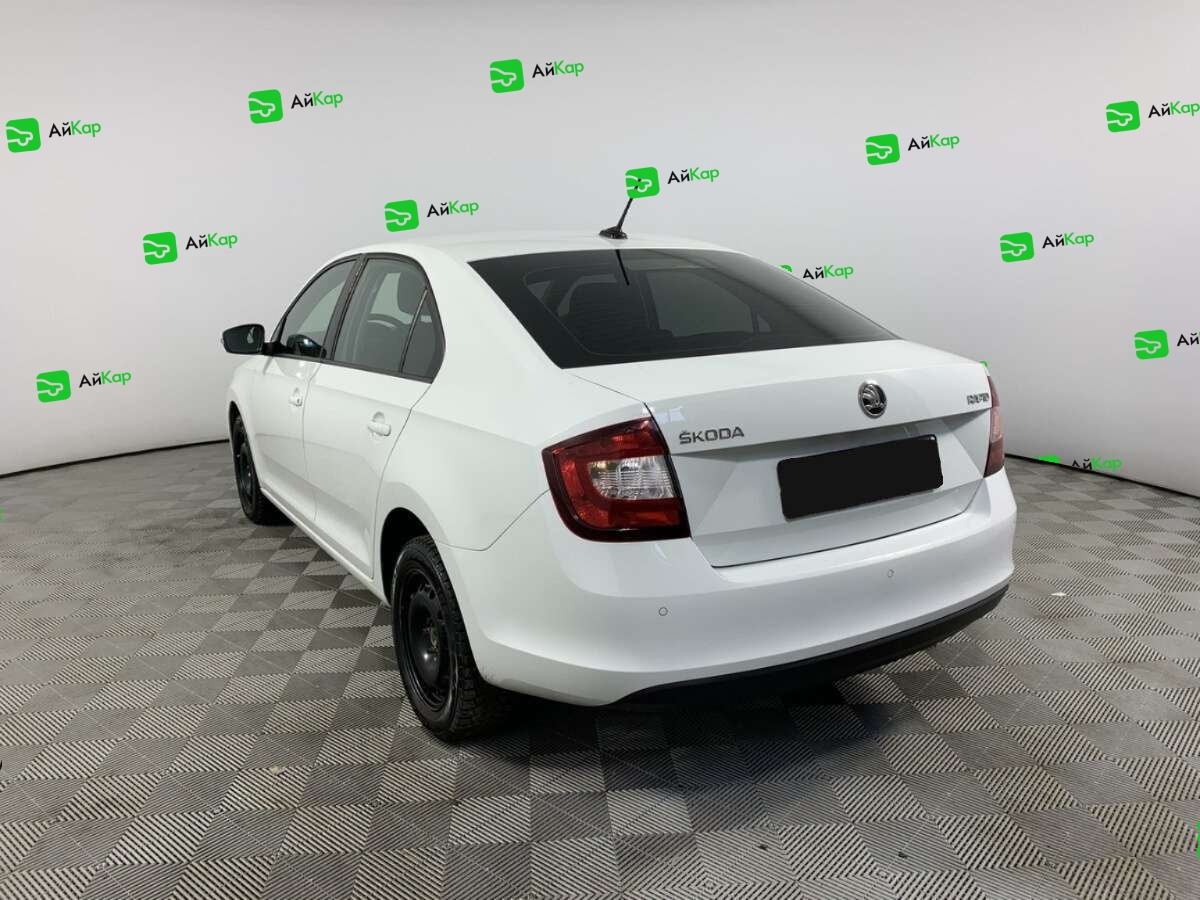 Skoda Rapid с пробегом — 2019 год. Фото: #6
