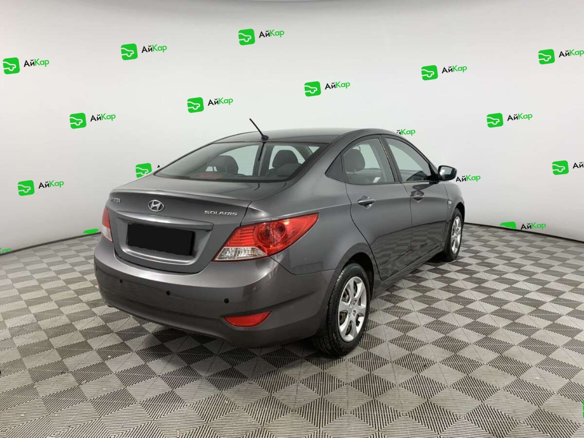 Hyundai Solaris с пробегом — 2013 год. Фото: #4
