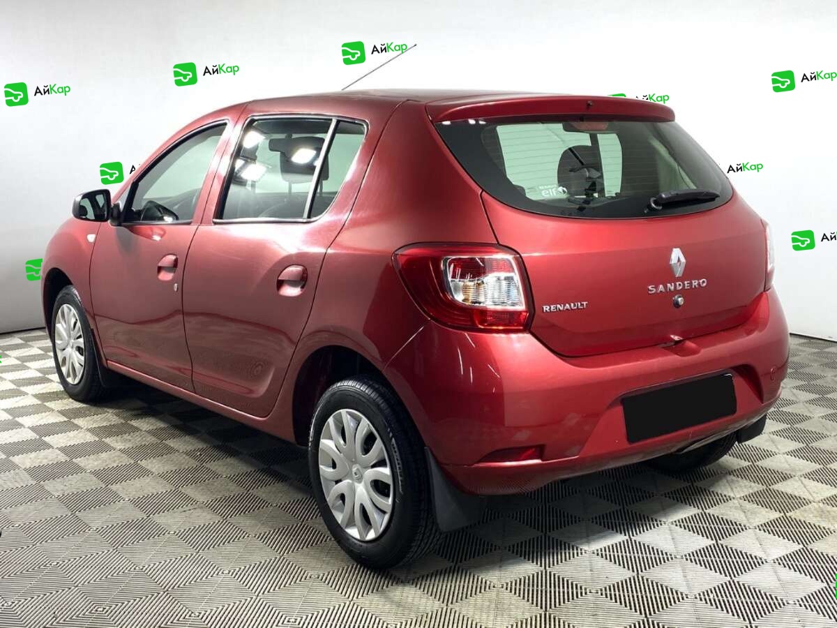 Renault Sandero с пробегом — 2015 год. Фото: #5
