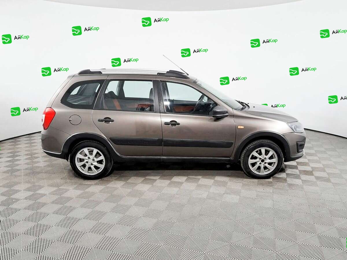 Lada (ВАЗ) Kalina с пробегом — 2016 год. Фото: #3