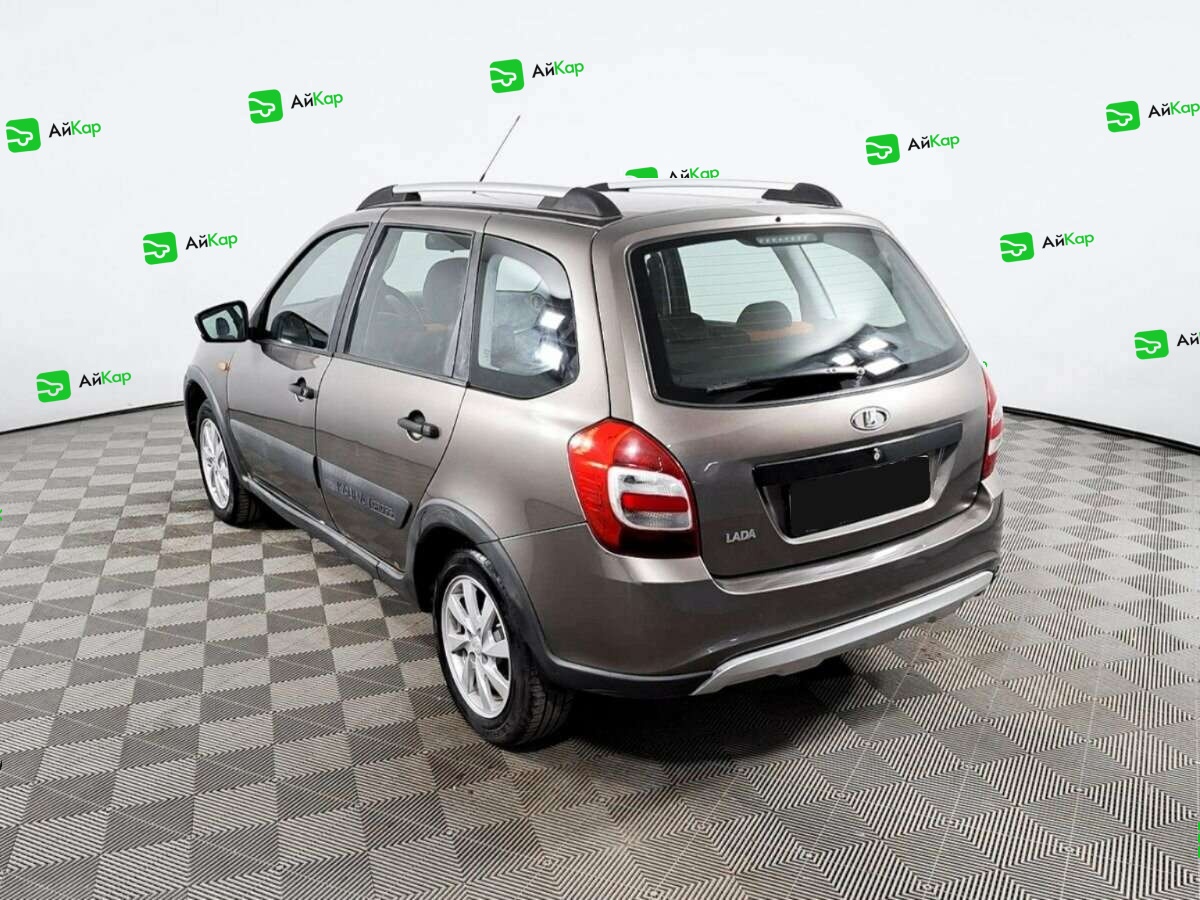 Lada (ВАЗ) Kalina с пробегом — 2016 год. Фото: #6