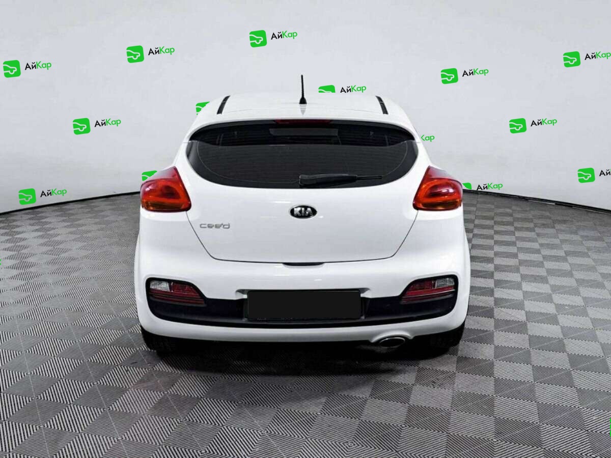 Kia Ceed с пробегом — 2013 год. Фото: #4