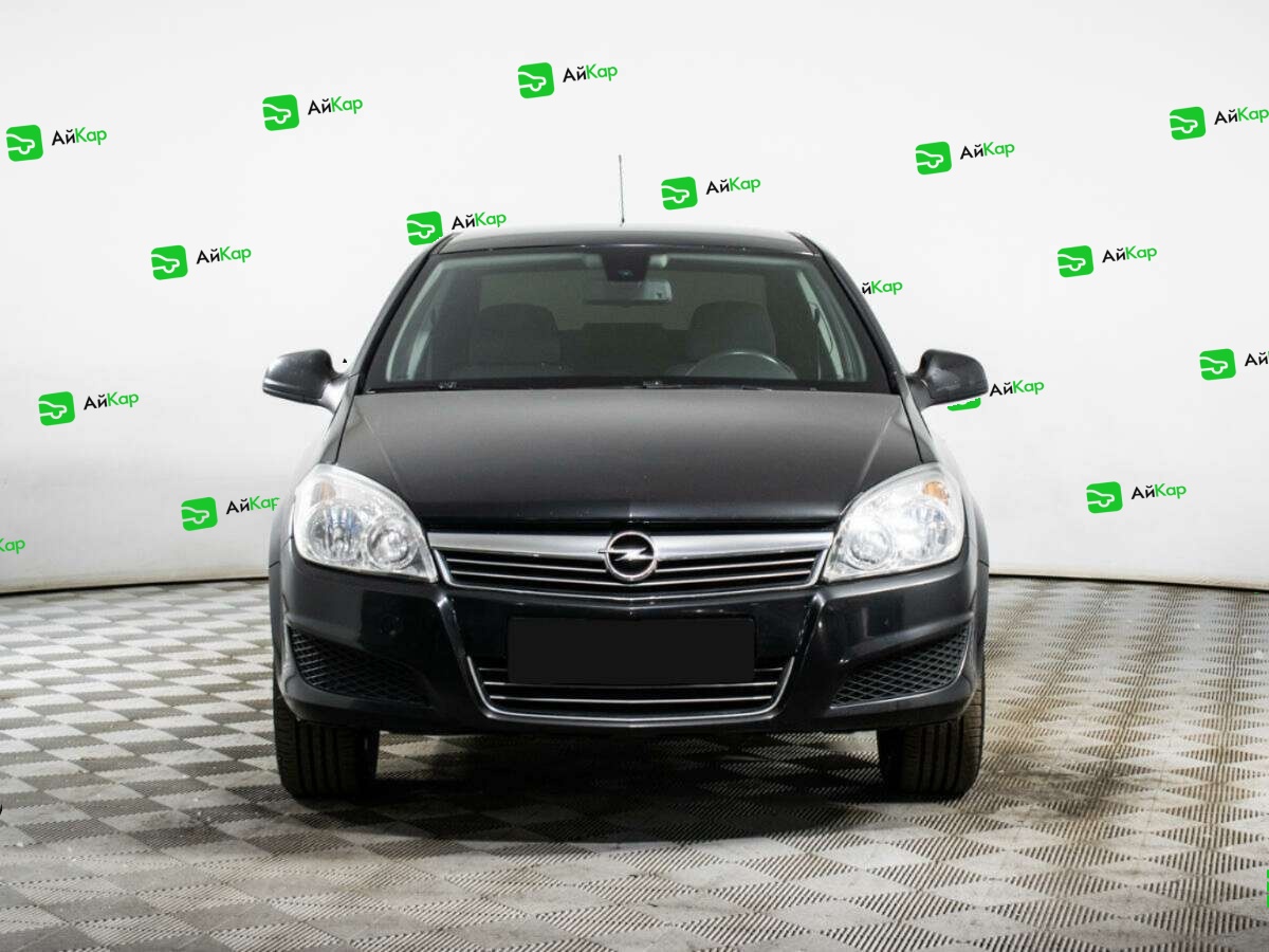 Opel Astra с пробегом — 2014 год. Фото: #1