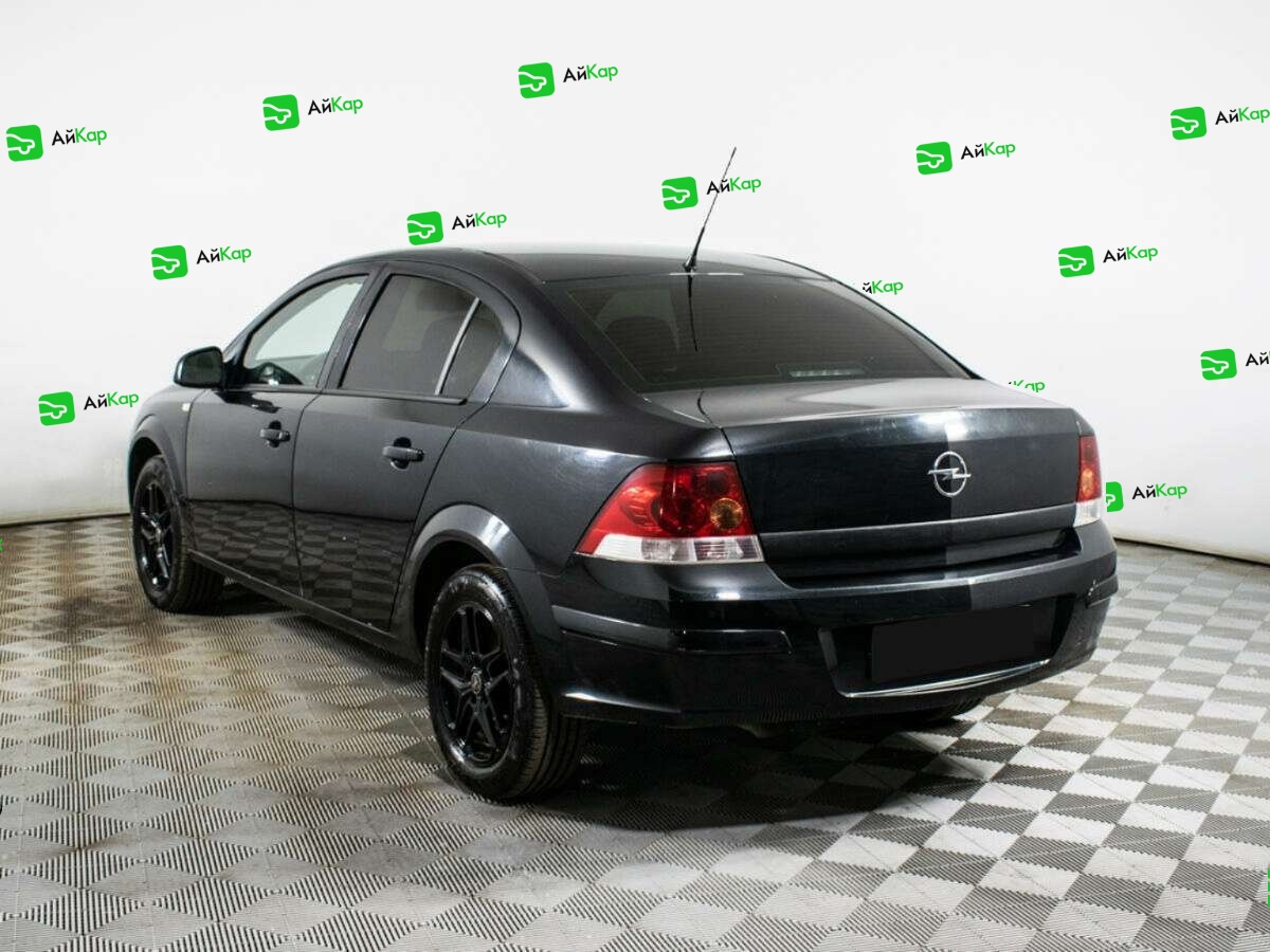 Opel Astra с пробегом — 2014 год. Фото: #5