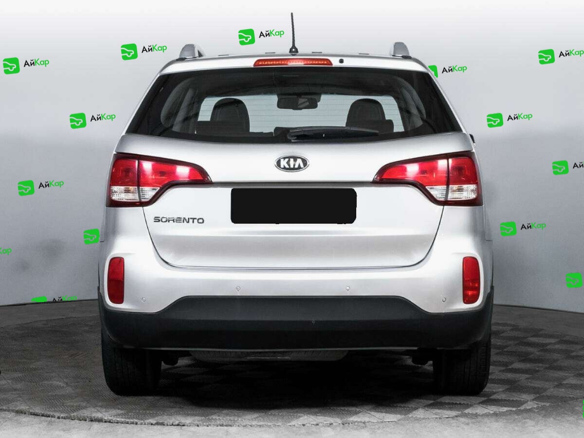Kia Sorento с пробегом — 2013 год. Фото: #5