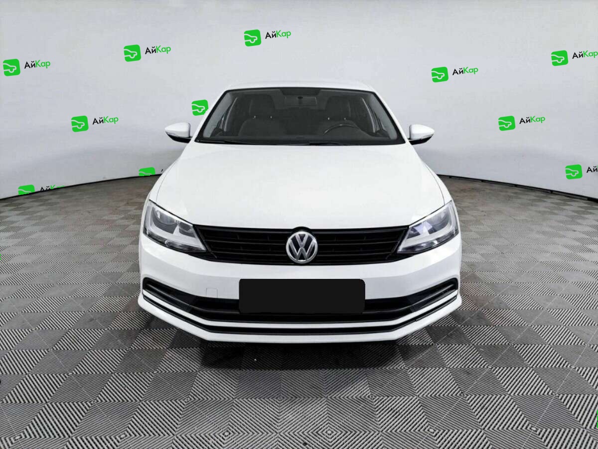 Volkswagen Jetta с пробегом — 2017 год. Фото: #1