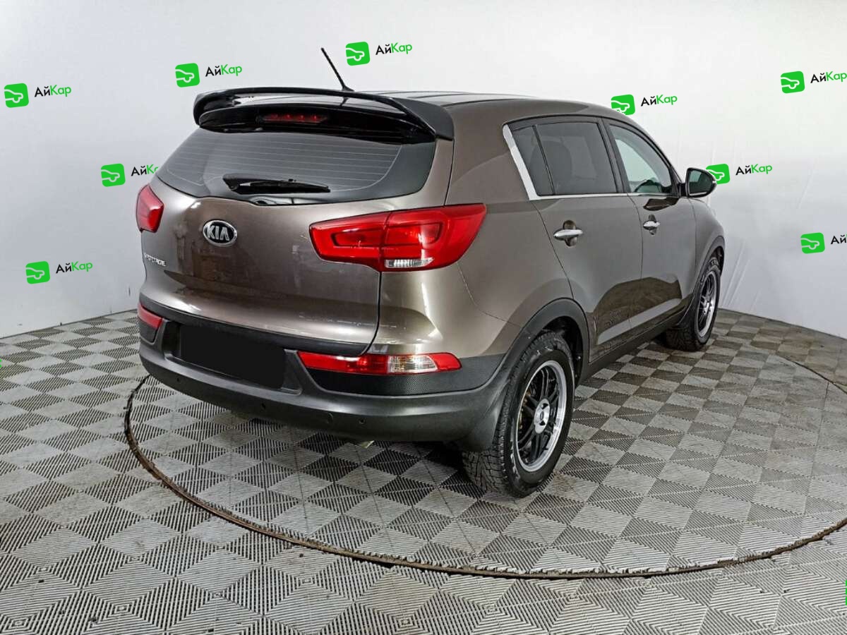 Kia Sportage с пробегом — 2015 год. Фото: #4
