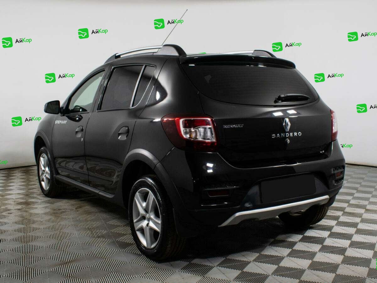 Renault Sandero с пробегом — 2017 год. Фото: #5