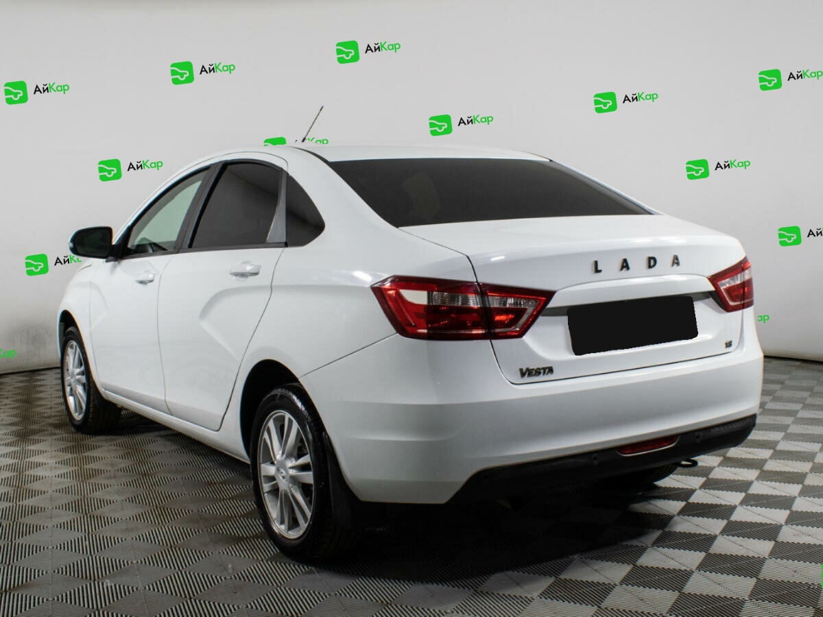 Lada (ВАЗ) Vesta с пробегом — 2018 год. Фото: #5