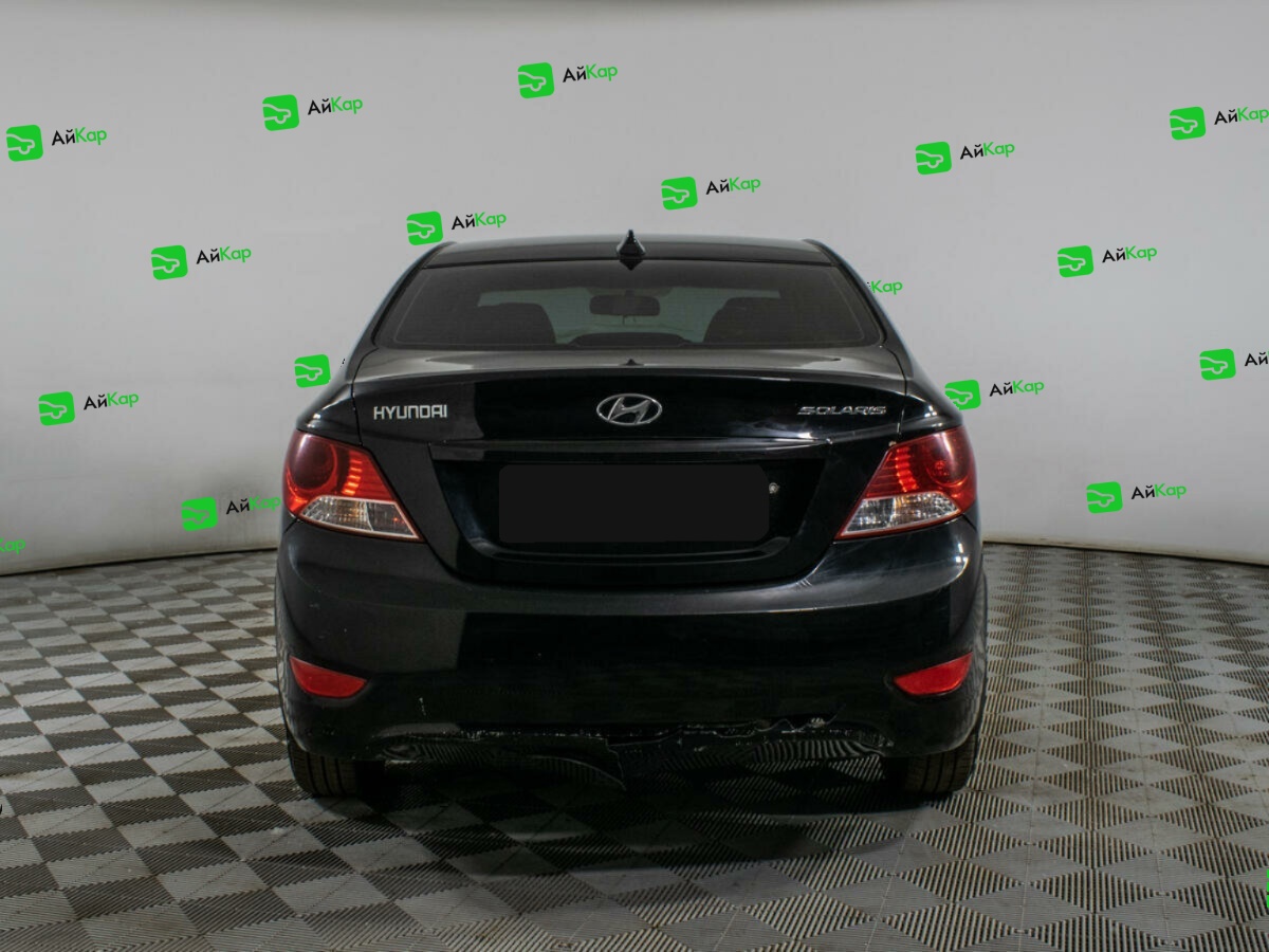 Hyundai Solaris с пробегом — 2013 год. Фото: #5