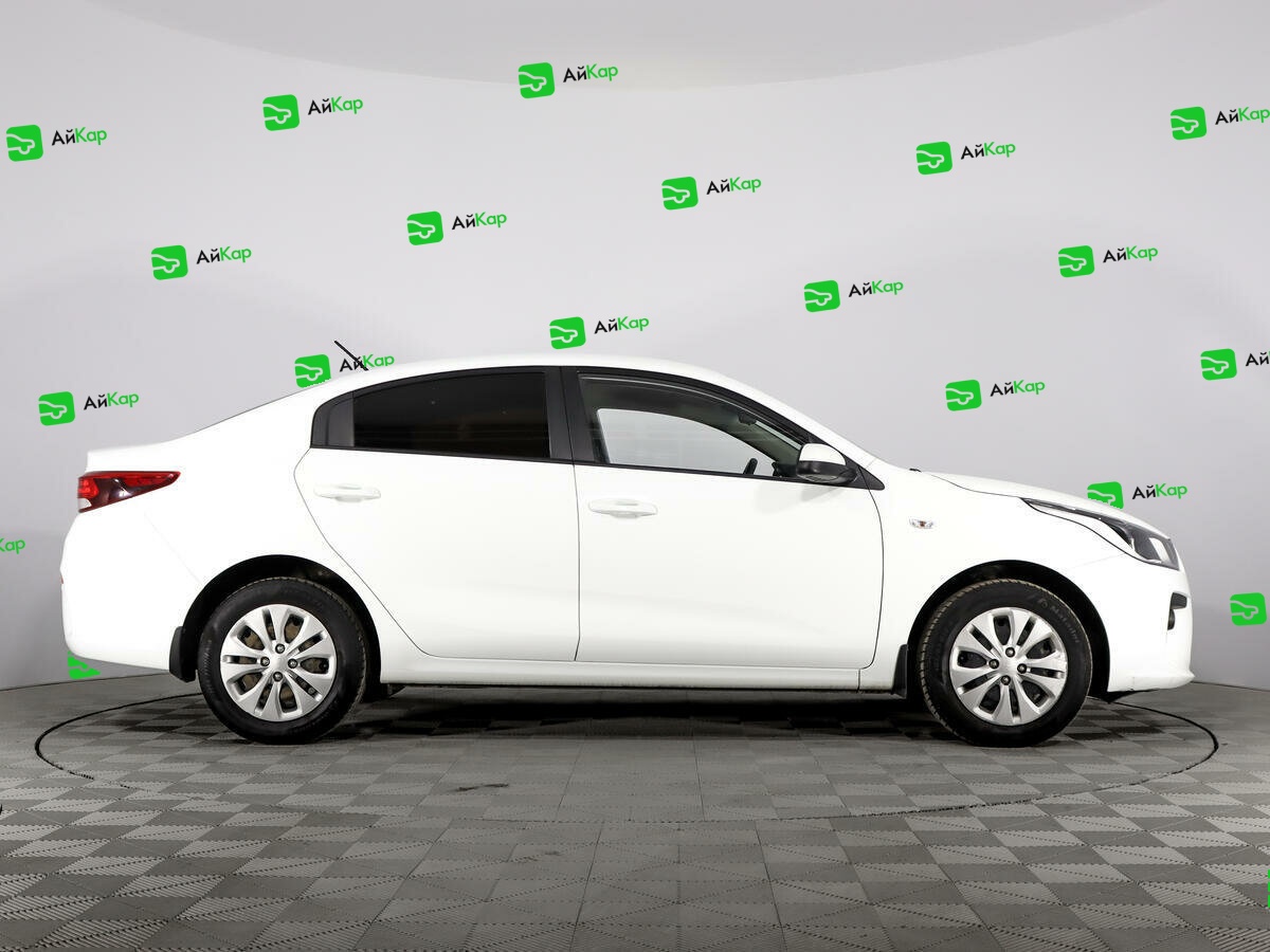 Kia Rio с пробегом — 2017 год. Фото: #3