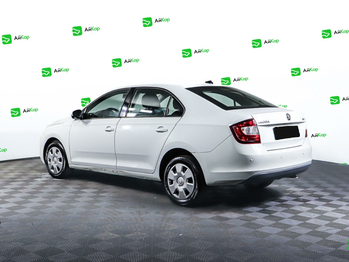 Skoda Rapid с пробегом — 2019 год. Фото: #6