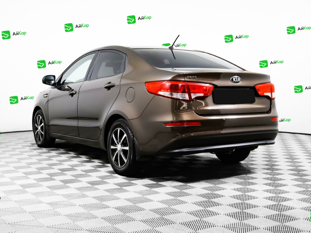 Kia Rio с пробегом — 2015 год. Фото: #5