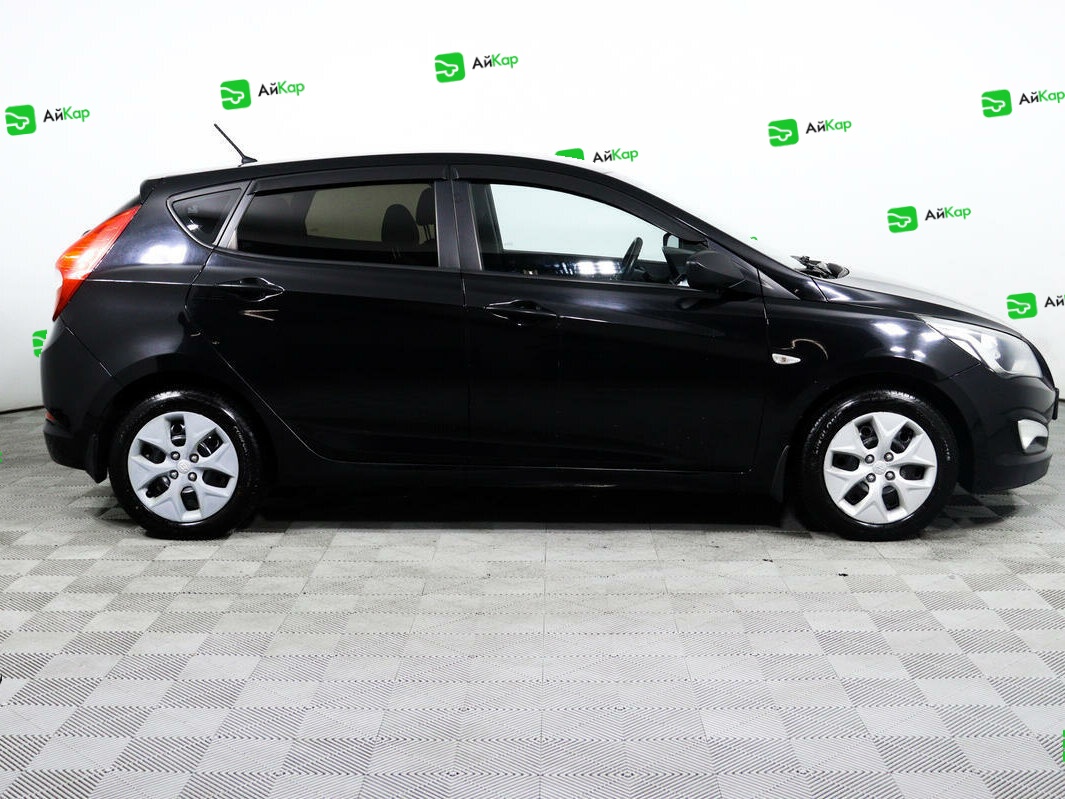 Hyundai Solaris с пробегом — 2015 год. Фото: #3