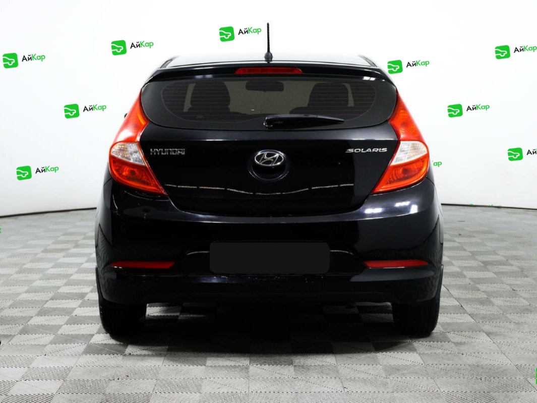 Hyundai Solaris с пробегом — 2015 год. Фото: #5