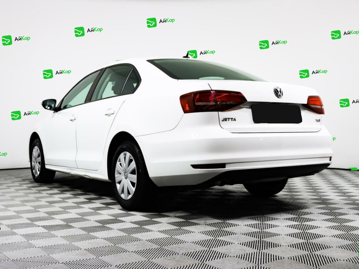 Volkswagen Jetta с пробегом — 2016 год. Фото: #5