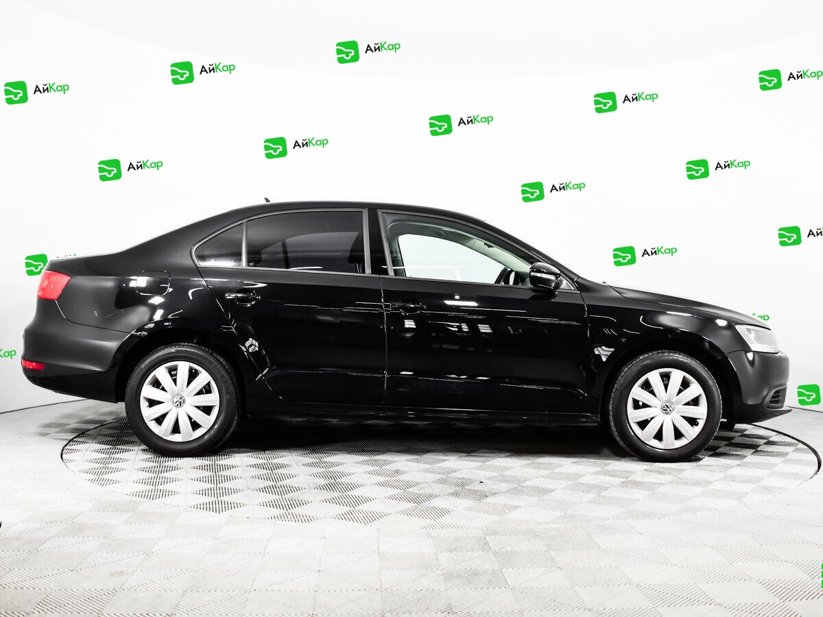 Volkswagen Jetta с пробегом — 2013 год. Фото: #3