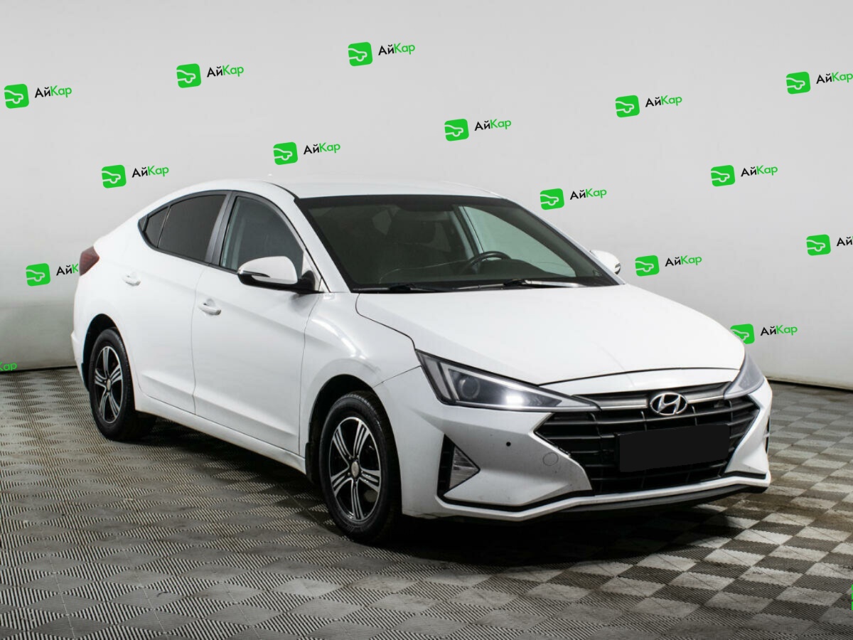 Hyundai Elantra с пробегом — 2019 год. Фото: #2