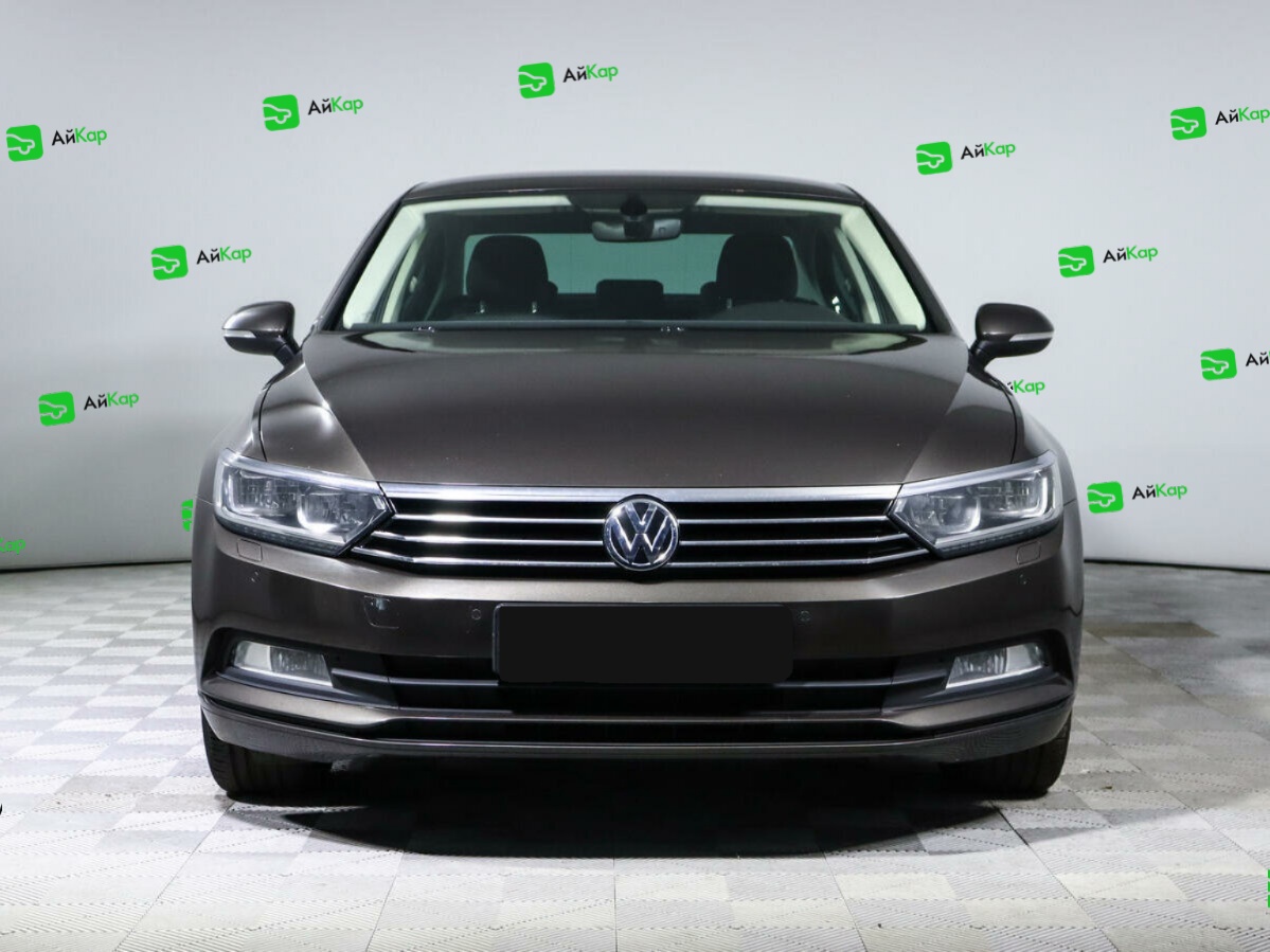 Volkswagen Passat с пробегом — 2016 год. Фото: #1