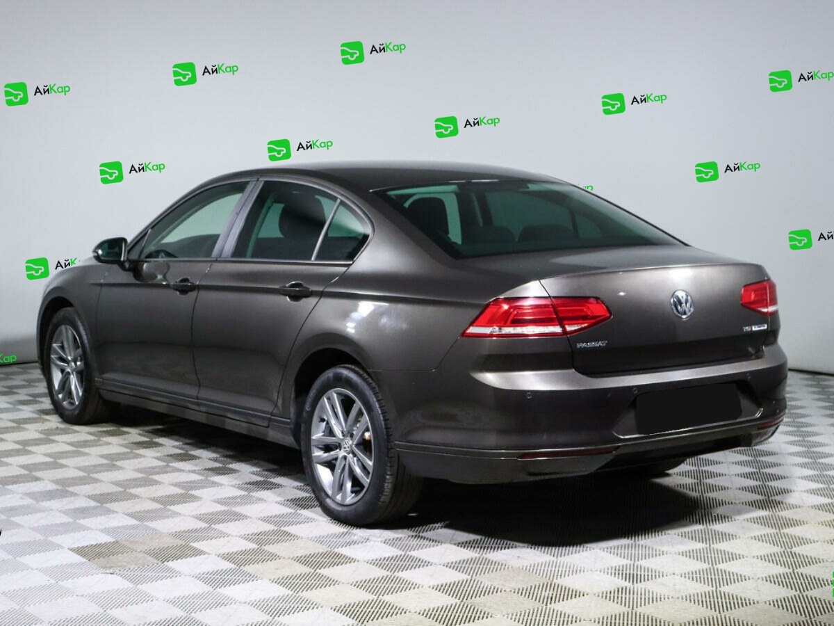 Volkswagen Passat с пробегом — 2016 год. Фото: #5