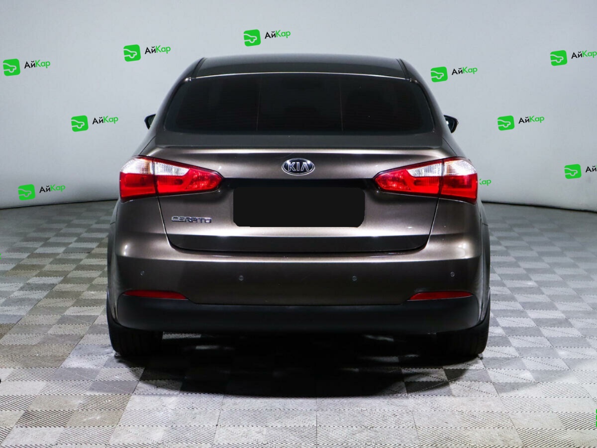 Kia Cerato с пробегом — 2015 год. Фото: #5