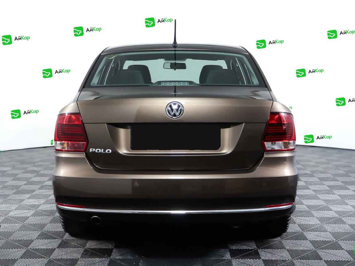 Volkswagen Polo с пробегом — 2016 год. Фото: #5