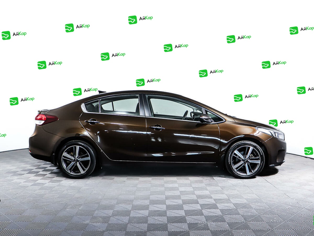 Kia Cerato с пробегом — 2017 год. Фото: #3