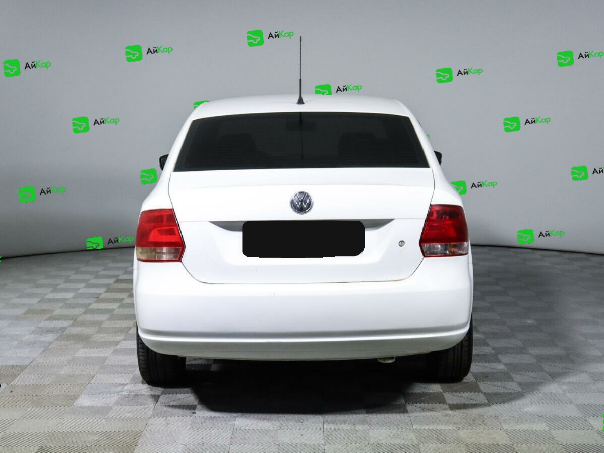 Volkswagen Polo с пробегом — 2012 год. Фото: #5