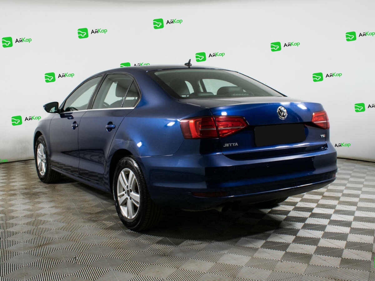Volkswagen Jetta с пробегом — 2015 год. Фото: #6