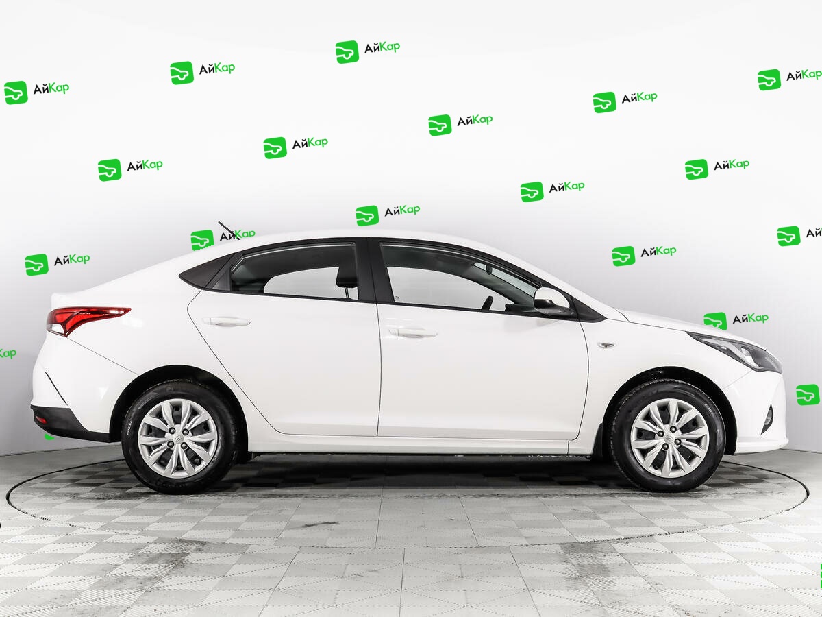 Hyundai Solaris с пробегом — 2021 год. Фото: #3