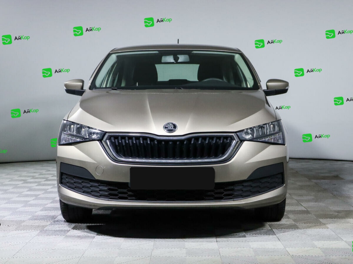 Skoda Rapid с пробегом — 2021 год. Фото: #1