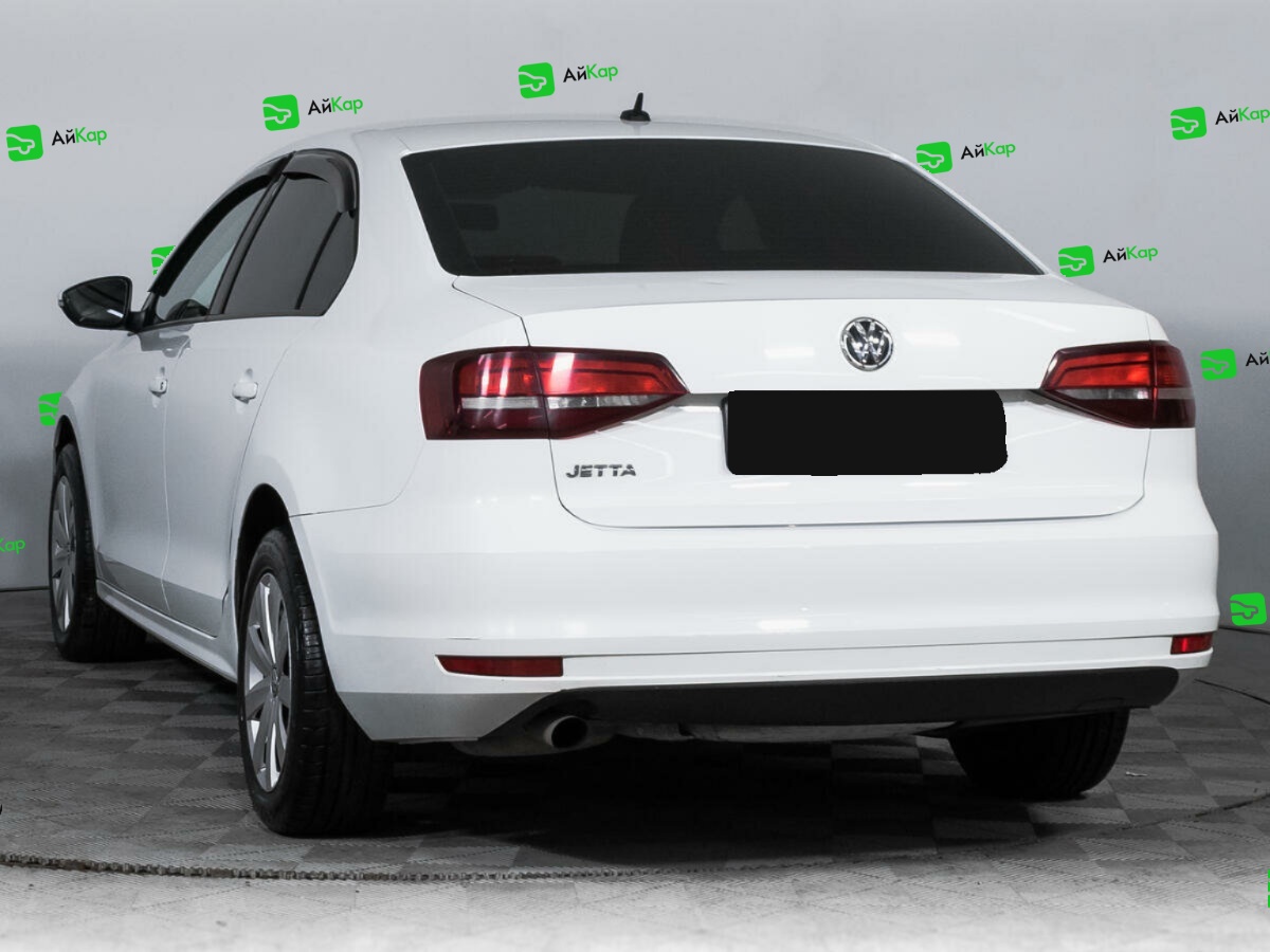 Volkswagen Jetta с пробегом — 2016 год. Фото: #6