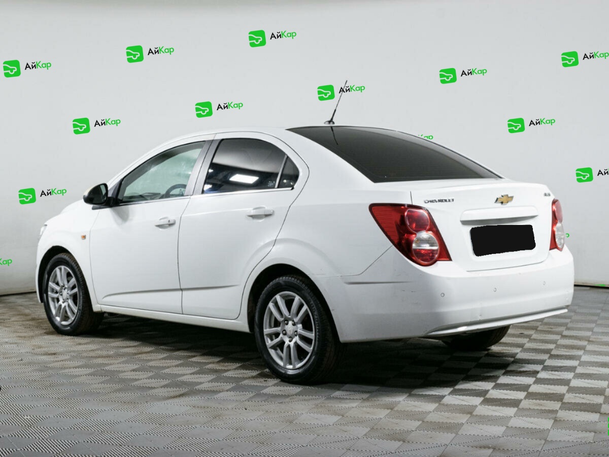 Chevrolet Aveo с пробегом — 2013 год. Фото: #5