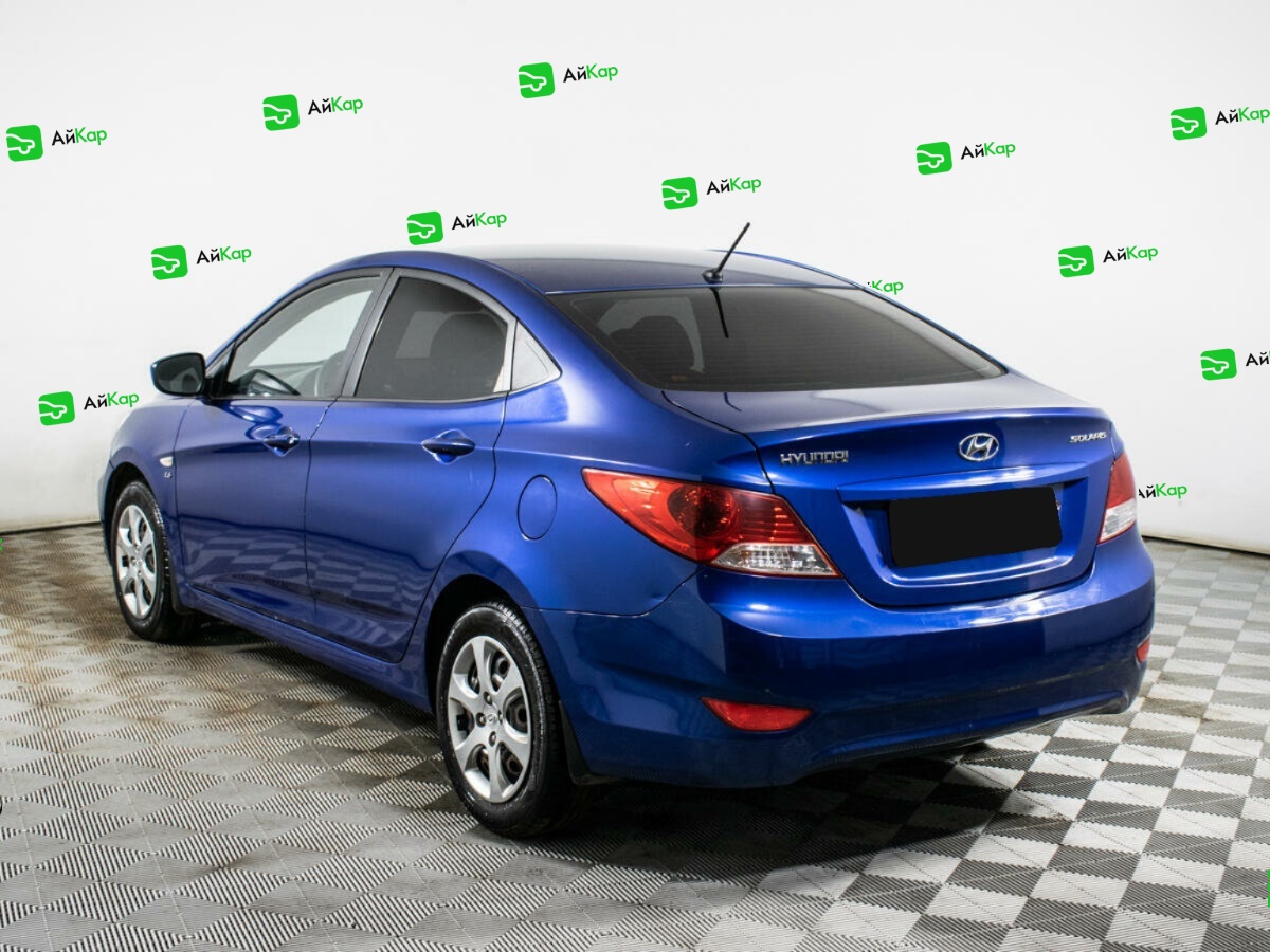 Hyundai Solaris с пробегом — 2012 год. Фото: #6